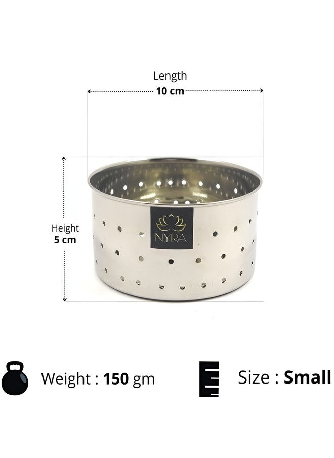 Nyra Kitchenware Stainless Steel Mould & Strainer with Top Press Lid - Image 2